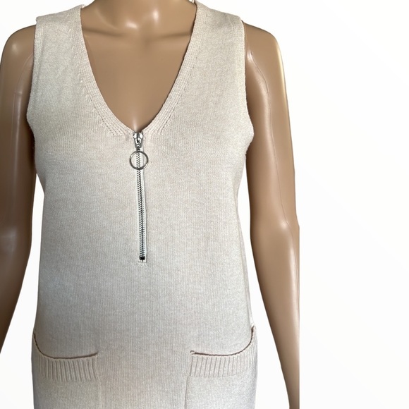 Papillon Blanc Dresses & Skirts - 🔥(M) NWT: Super Cute Sweater Vest Dress